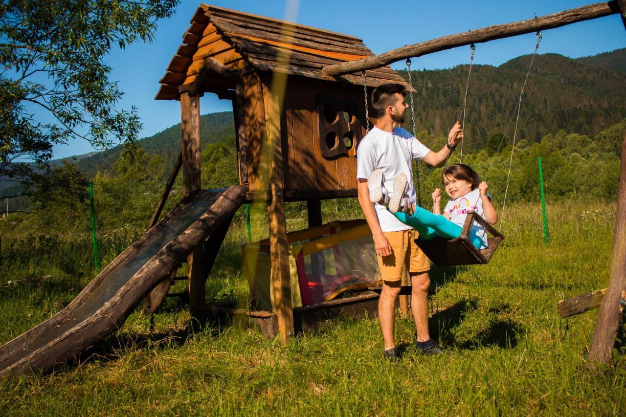 Mountains Hut Villa Mykulychyn Exterior photo